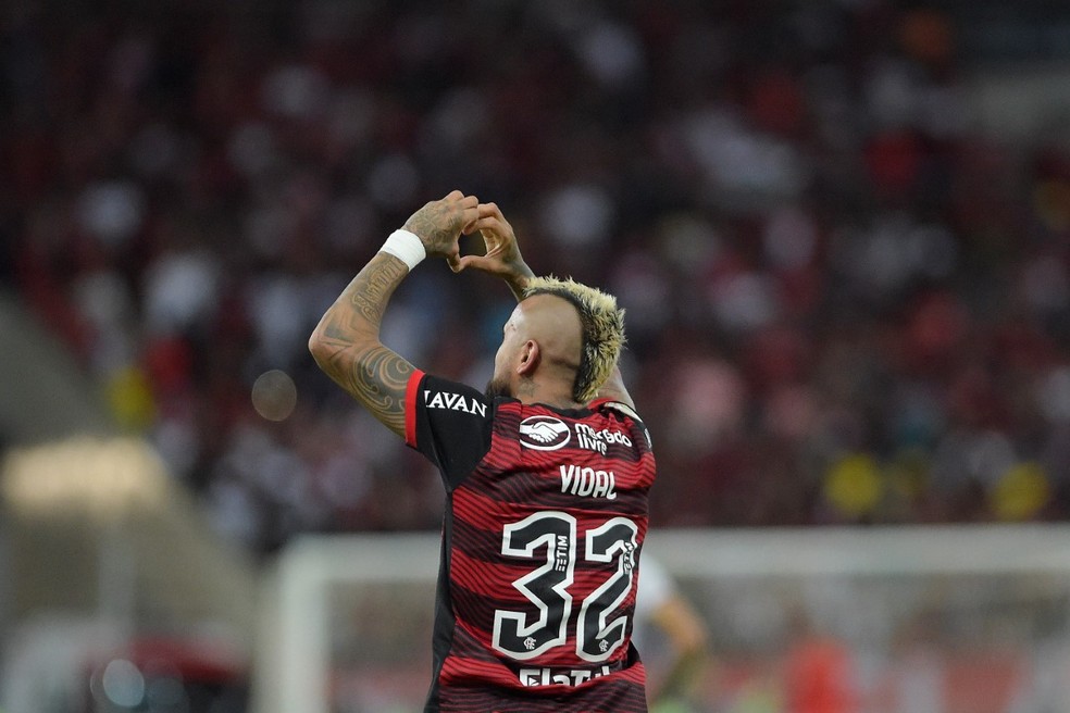 Vidal comemora seu gol pelo Flamengo — Foto: André Durão
