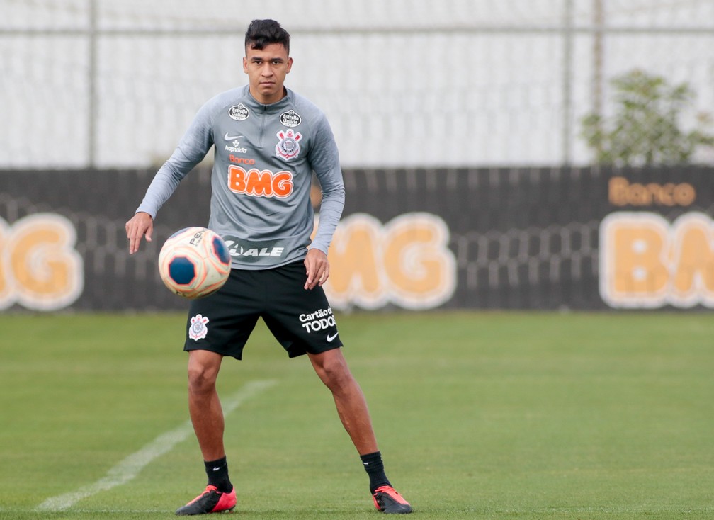 Cantillo ainda não entrou em campo desde o retorno do futebol — Foto: Rodrigo Coca / Ag.Corinthians