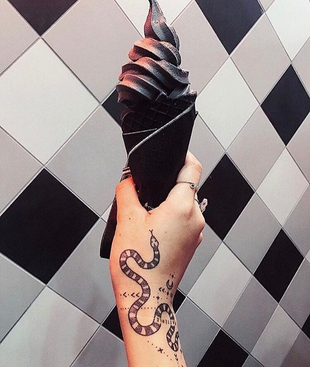sorvete-negro (Foto: Reprodução/Instagram)