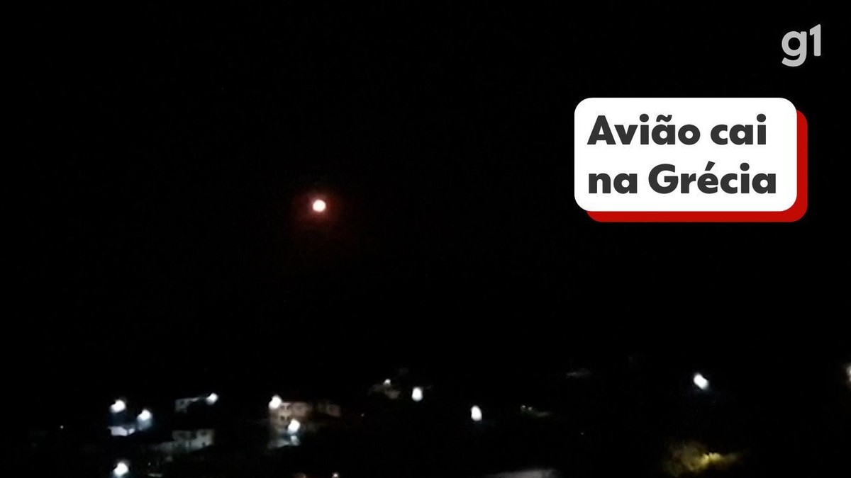 Avião cargueiro da Ucrânia cai em cidade na Grécia; veja vídeo