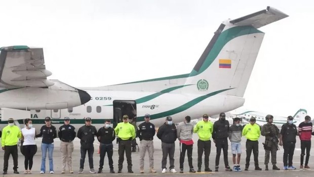 A polícia transferiu os cinco presos para uma prisão de alta segurança em Bogotá (Foto: GETTY IMAGES via BBC)