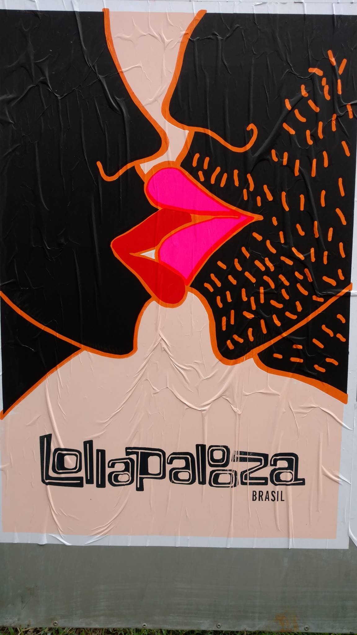 Lambe-lambes do Lollapalooza (Foto: reprodução)