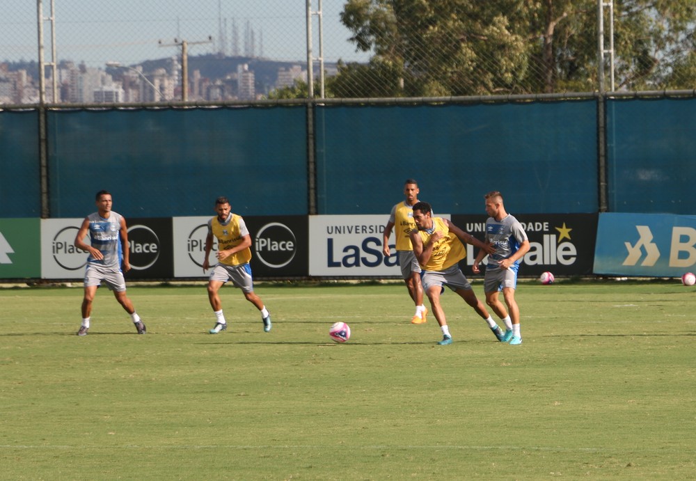 Grêmio se reapresenta com presença de Arthur em treino de reservas