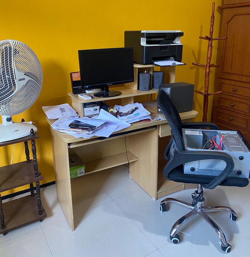 M&eacute;dico perito e mais dois s&atilde;o presos suspeitos de fraudar aux&iacute;lio-doen&ccedil;a do INSS &mdash; Foto: Pol&iacute;cia Federal