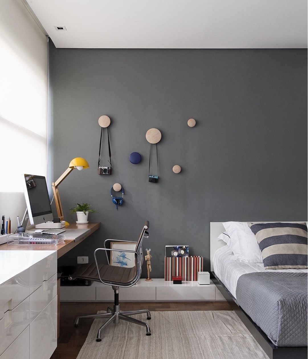 Cômodas para o quarto: dez projetos para inspirar a decoração (Foto: Alain Brugier/Divulgação)