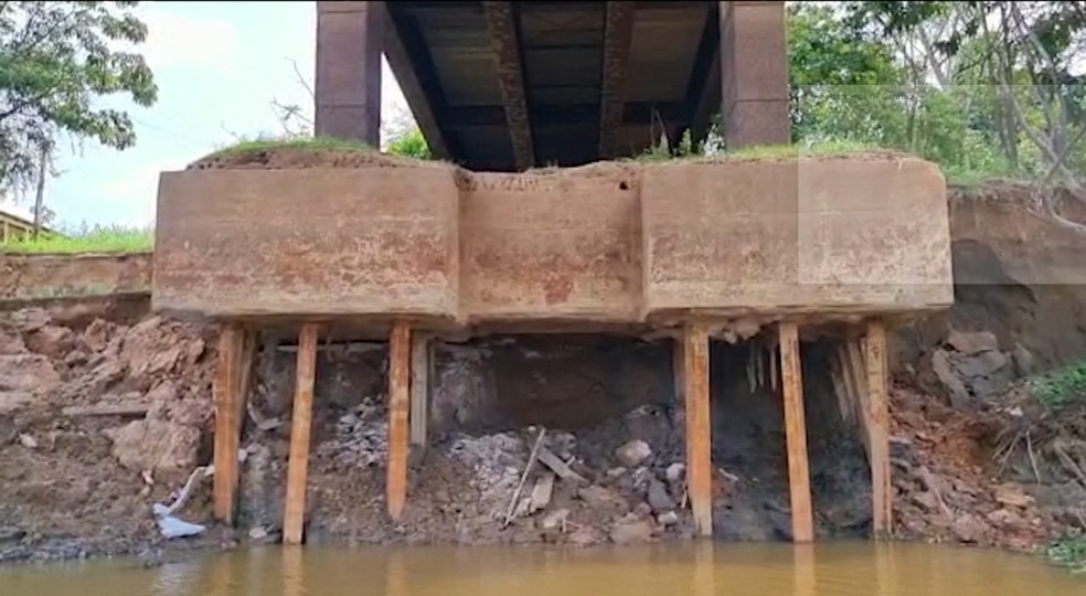 Ponte Autaz Mirim da BR-319 antes de desabar no Amazonas  — Foto: Alexandro Pereira/Rede Amazônica