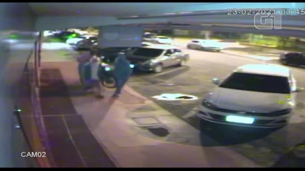PM recupera moto carregada nos braços por 4 ladrões no Riacho Fundo, no DF