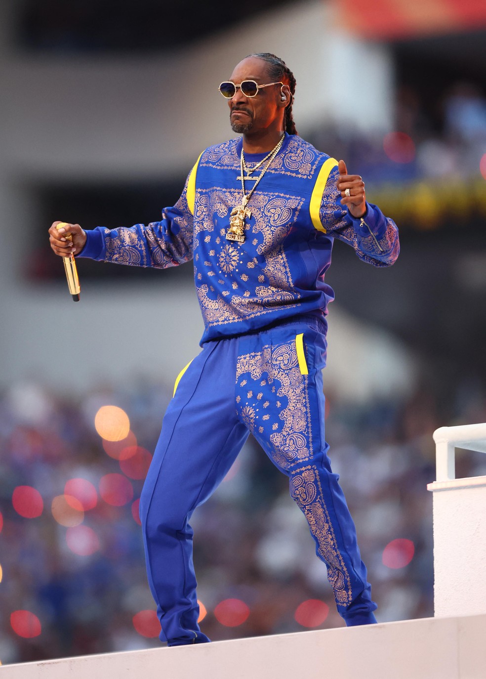 O rapper Snoop Dogg se apresenta durante o intervalo do Super Bowl em 2022 — Foto: Mark J. Rebilas-USA TODAY Sports