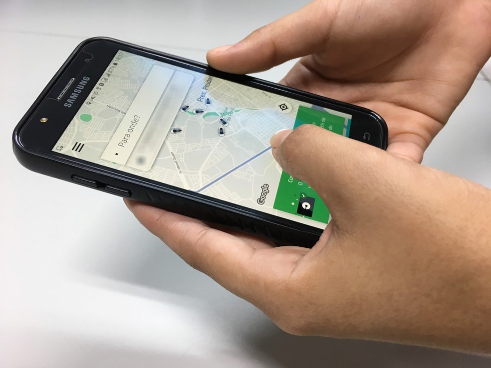 Prefeitura garante que fará debate com entidades e usuários antes de regulamentar serviço — Foto: Wellington Roberto/G1