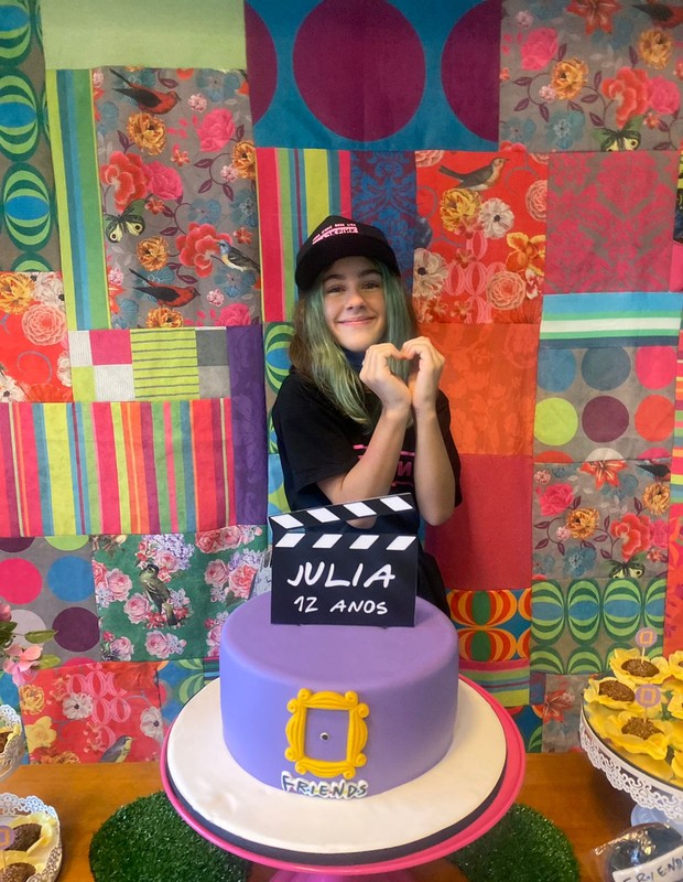 Juliah Mello festeja seus 12 anos com a família e os amigos (Foto: C.I Produções/Divulgação)