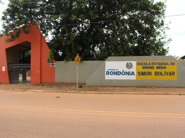 Escola Estadual Simon Bolívar é a única a receber o serviço, além de ser a primeira instituição com ensino em período integral, outra novidade no município (Foto: Júnior Freitas/G1) Escola Estadual Simon Bolívar é a única a receber o serviço, além de ser a primeira instituição com ensino em período integral, outra novidade no município (Foto: Júnior Freitas/G1)