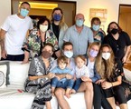 Amigos e família de Paulo Gustavo se reúnem na casa do viúvo do ator | Reprodução