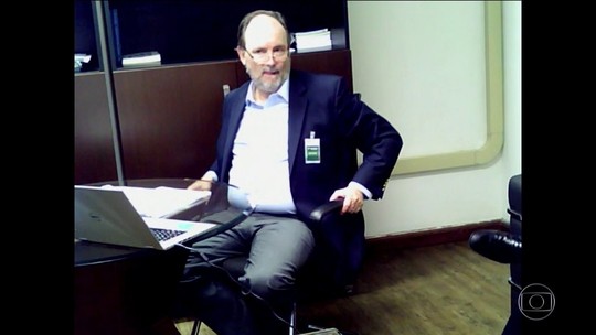 Delator diz que Paes sabia de caixa 2, mas 'nunca pediu' favor