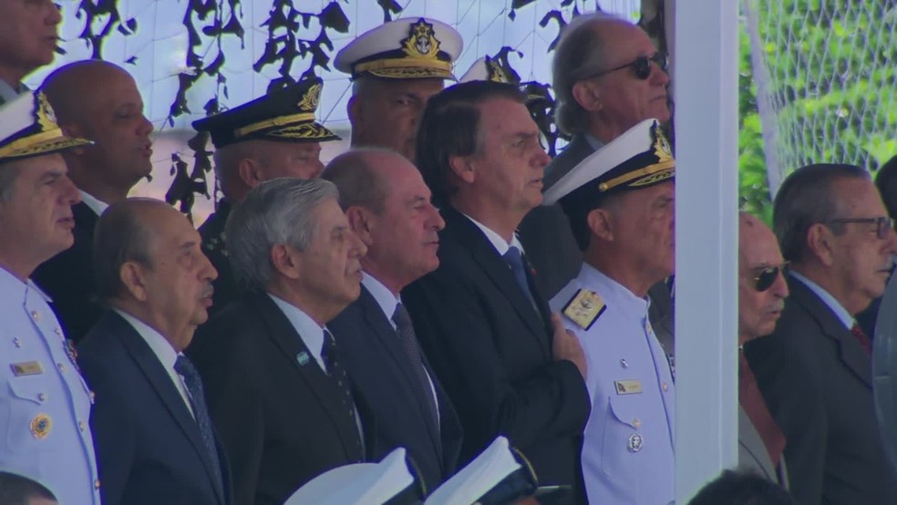 Presidente Bolsonaro participa de cerimônia no Rio — Foto: Reprodução / GNews