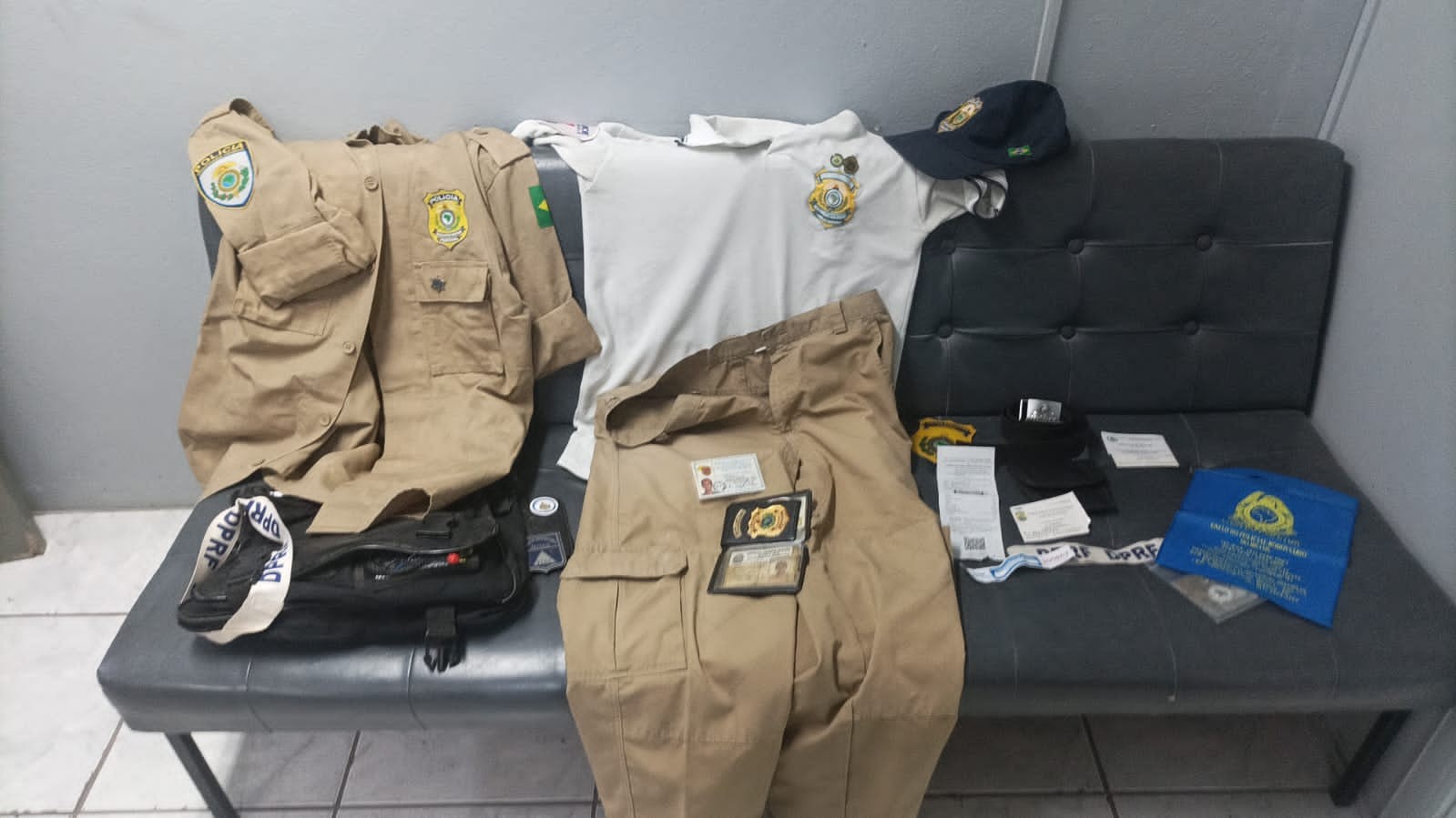 Homem é preso por se passar por policial para embarcar em ônibus em Porto Alegre 