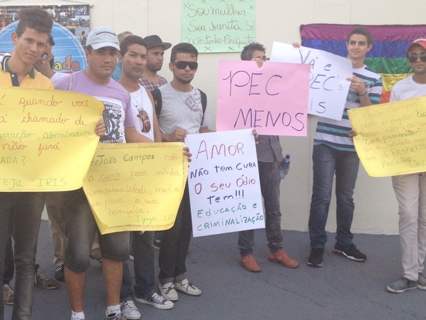 Protesto cura gay Goiânia (Foto: Sílvio Túlio/G1)