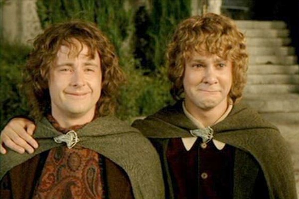 Os hobbits Pippin (Billy Boyd) e Merry (Dominic Monaghan) em cena da trilogia de filmes O Senhor dos Anéis (2001-2003) (Foto: Reprodução)