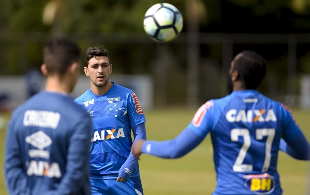 Arrascaeta desfalca Cruzeiro para ajudar Uruguai a garantir vaga na Copa