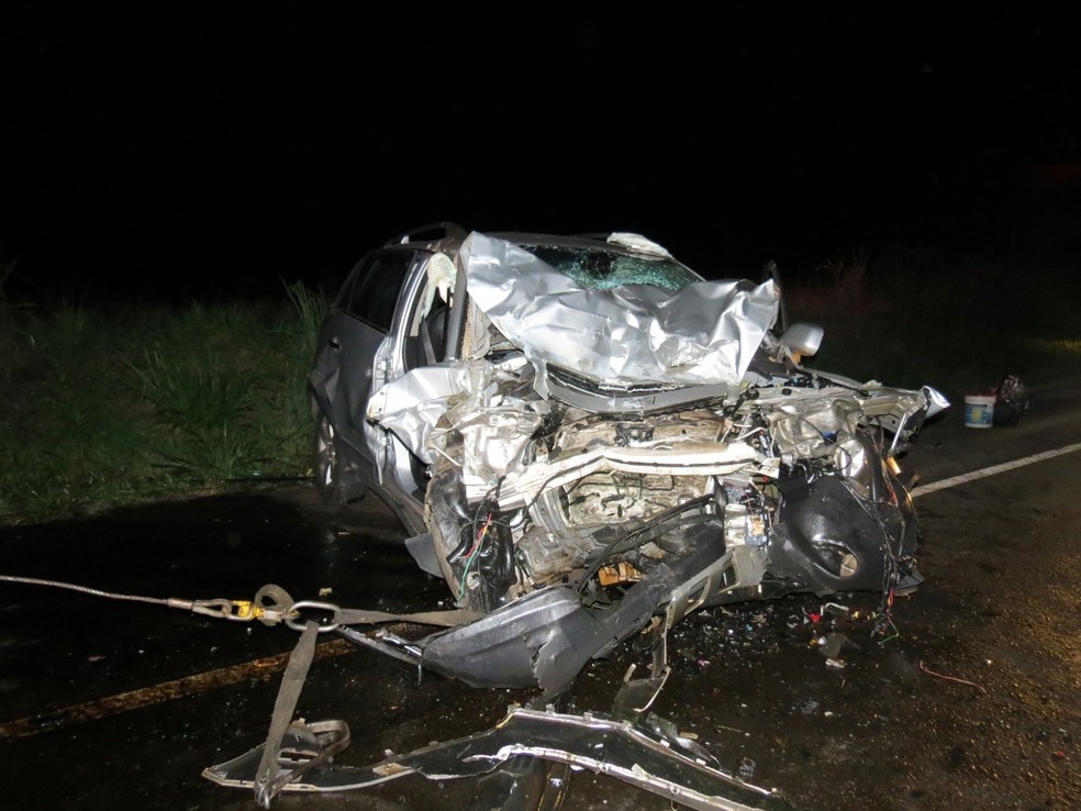 Acidente envolveu trÃªs carros e uma motocicleta â Foto: Cristiano Nascimento/FM MetrÃ³pole