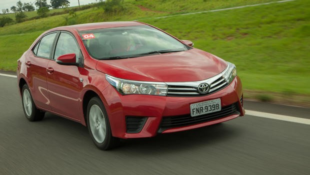 Toyota Corolla 2017 está nas lojas e ganha novos ... Toyota Corolla 2017 está nas lojas e ganha novos ...