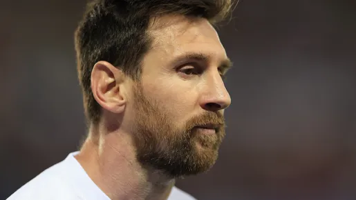 Messi tem pressa para definir futuro e se distancia do Barcelona, diz imprensa