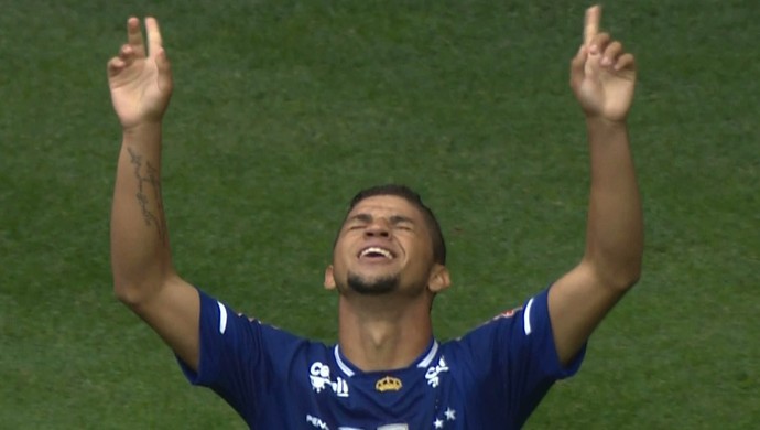 Com personalidade, coadjuvante Judivan ofusca Leandro Damião