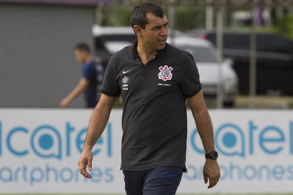 Carille não mostra o time, mas Corinthians deve ter três mudanças