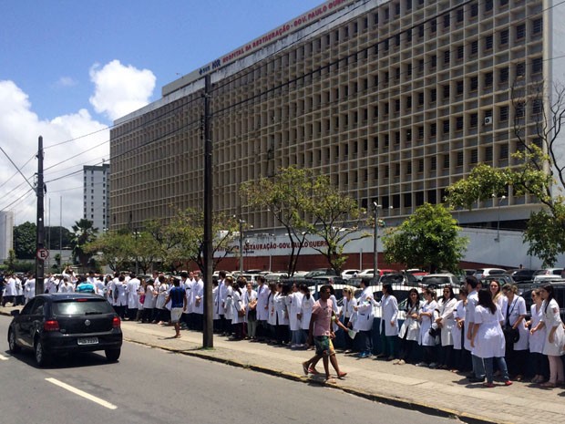 G1 Médicos Residentes Fazem Protesto No Recife E Paralisação Por 24h Notícias Em Pernambuco 5650