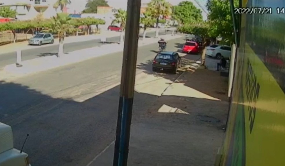 Vídeo mostra execução de homem a tiros dentro do próprio carro no oeste da Bahia — Foto: Arquivo Pessoal 