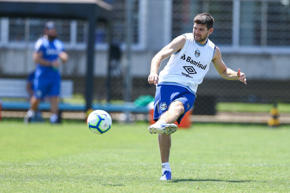 Kannemann voltou a ser titular contra o Palmeiras — Foto: Lucas Uebel/Divulgação Grêmio
