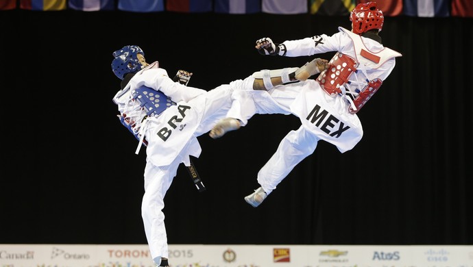 Venilton Torres, taekwondo, Carlos Navarro, México, Brasil, Pan de Toronto (Foto: Felipe Dana/ AP)