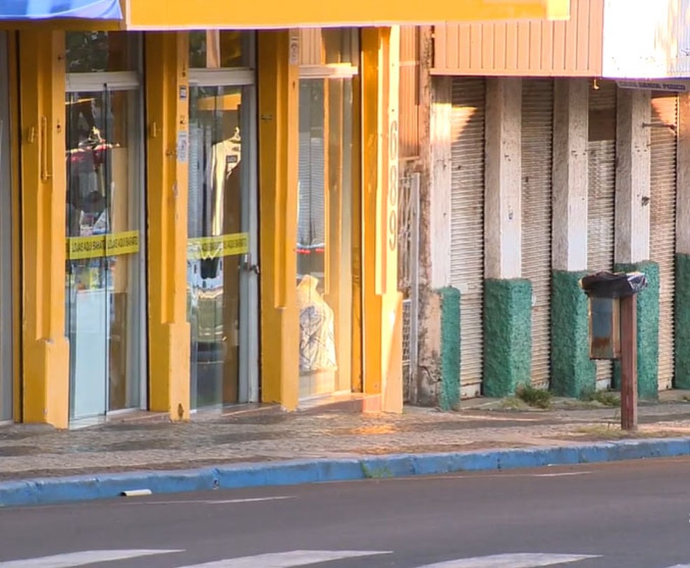 Com&eacute;rcio de Adamantina &mdash; Foto: TV Fronteira/Reprodu&ccedil;&atilde;o