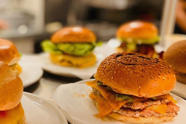 12 hamburguerias legais para você visitar (Foto: Reprodução/Instagram @lanchonetedacidade)