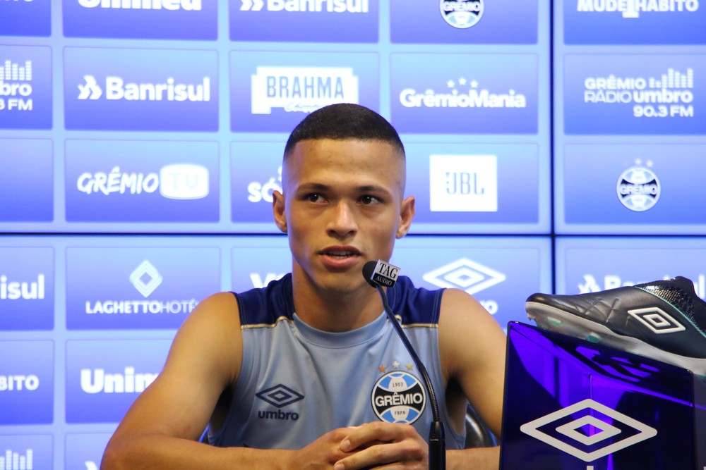 Darlan quer Grêmio com cabeça no lugar para esquecer goleada