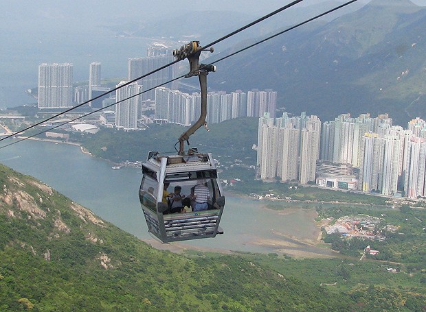 Ngong Ping Cable Car (Foto: Flickr/Sue Waters)