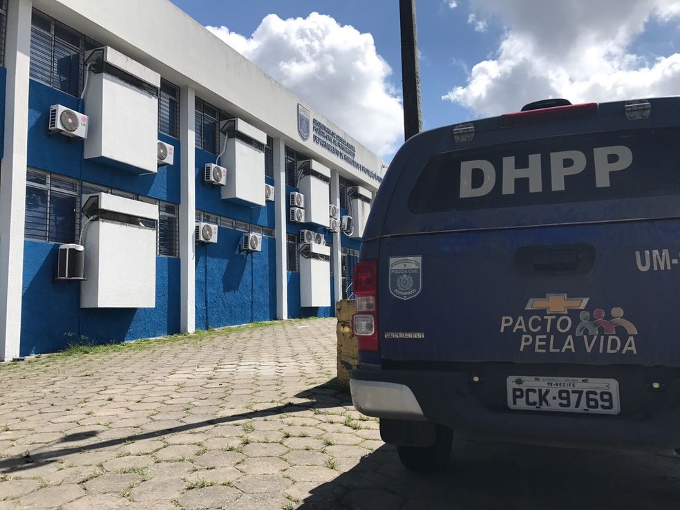 Departamento de Homicídios e Proteção à Pessoa (DHPP), no Recife (Foto: Thays Estarque/G1)