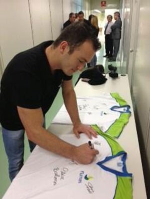 Ex-ginastas do Fla assinam contrato de imagem com empresa de energia