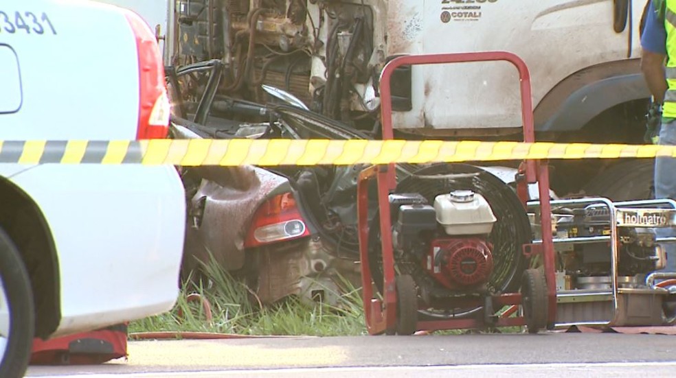 Família acredita que motorista tenha dormido ao volante — Foto: José Augusto Júnior/EPTV