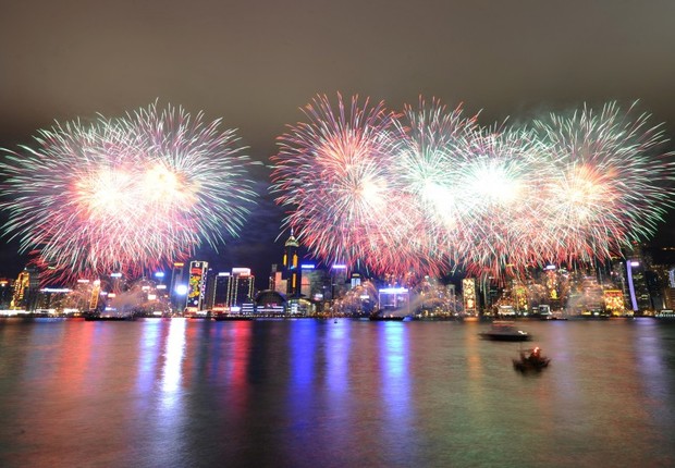 Celebração do Ano Novo Chinês em Hong Kong : a cidade se tinge com o clima de festa para receber o ano que chega (Foto: Getty Images)