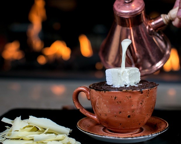 Receita de chocolate quente cremoso para os dias frios (Foto: Divulgação)