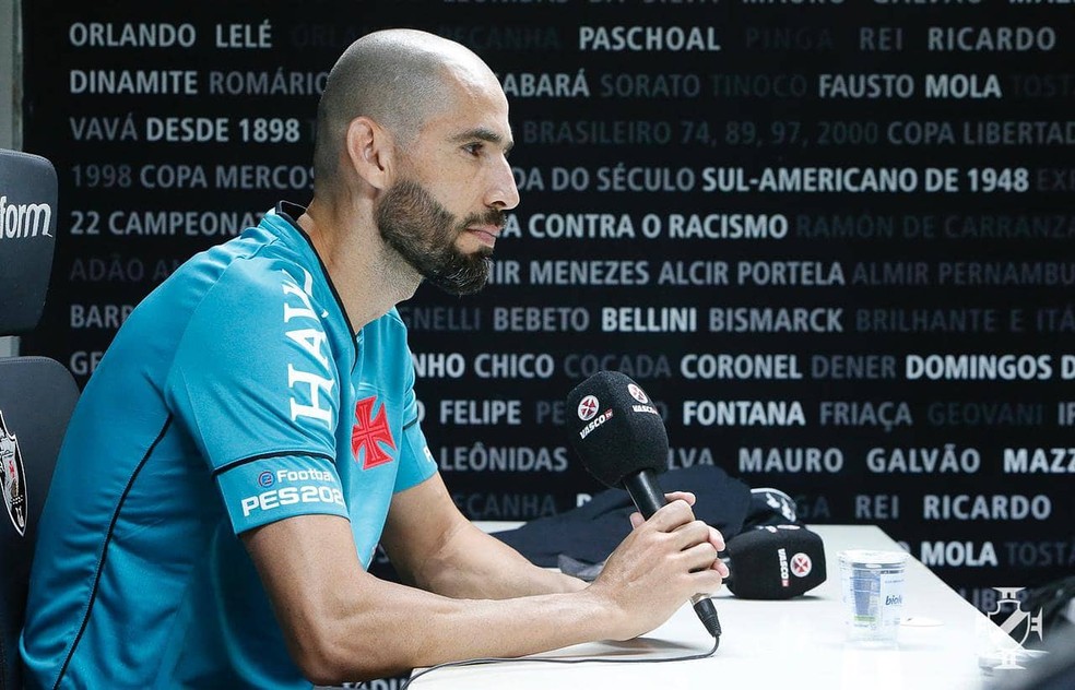 Vanderlei � apresentado como refor�o do Vasco � Foto: Rafael Ribeiro/Vasco da Gama