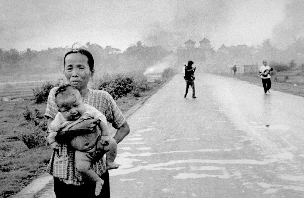 Ataque dos Estados Unidos contra população civil do Vietnã (Foto: Wikimedia Commons)