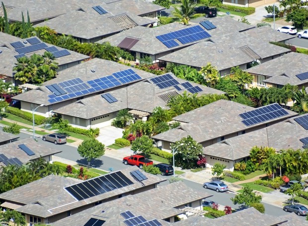 A geração de energia solar é uma das práticas sustentáveis presentes em casas inteligentes (Foto: Jeremy Zero / Unsplash / Creative Commons)