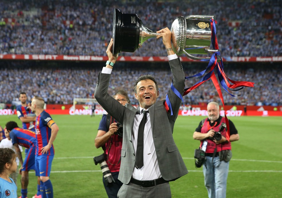Luis Enrique comemorando tÃ­tulo da Copa do Rei (Foto: Reuters)