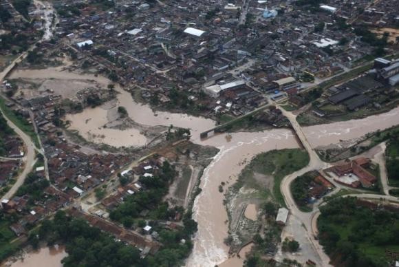 chuva-pernambuco-enchente  (Foto: Aluísio Moreira/Governo de Pernambuco)