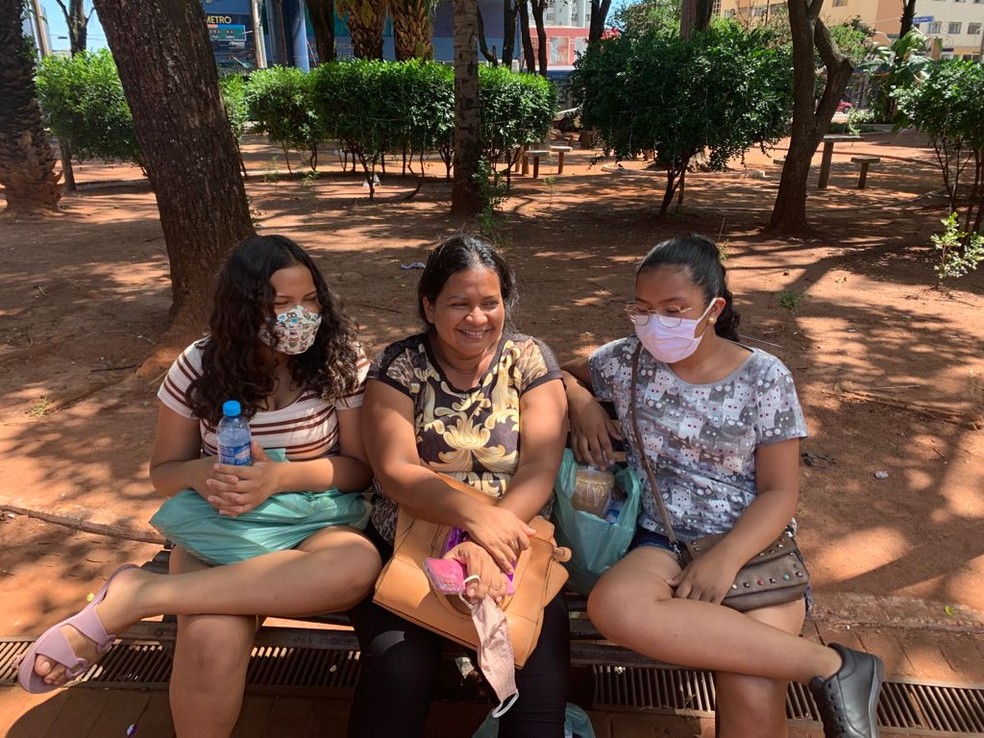 Ao contar a história, Raquel relembrava da situação com longas gargalhadas.  — Foto: Maressa Mendonça/g1 MS