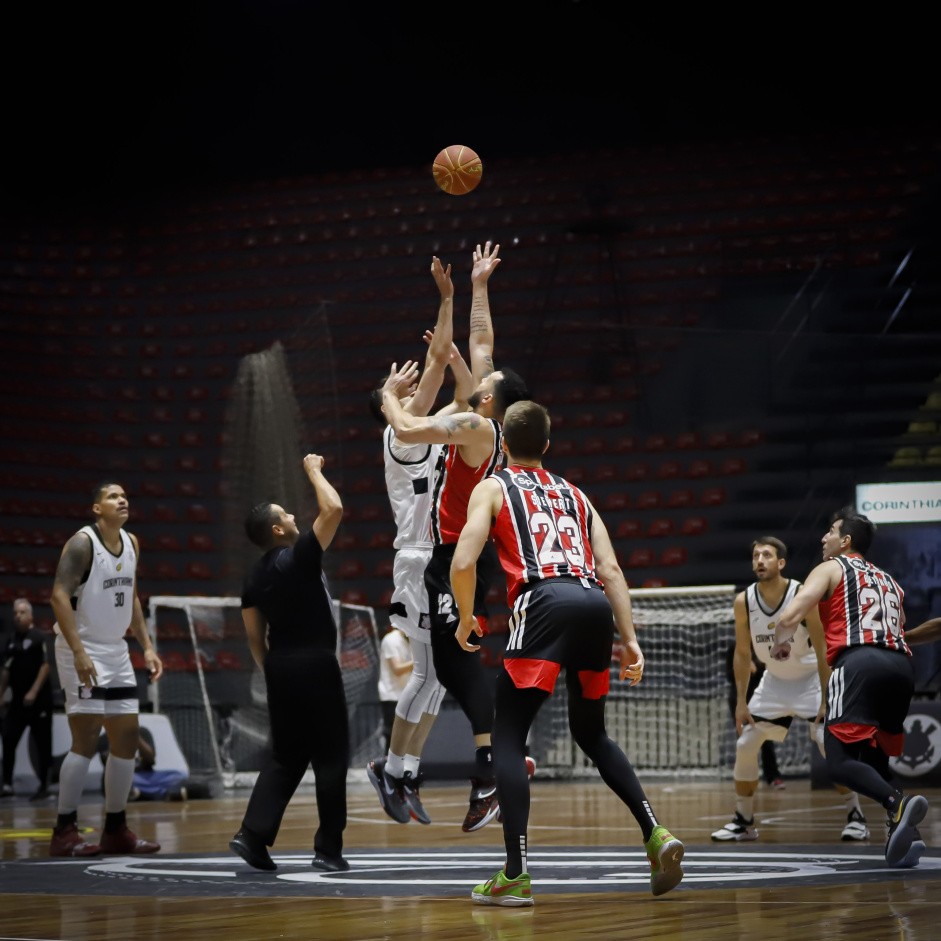 Com Majestoso, Paulista de basquete define finalistas nesta segunda