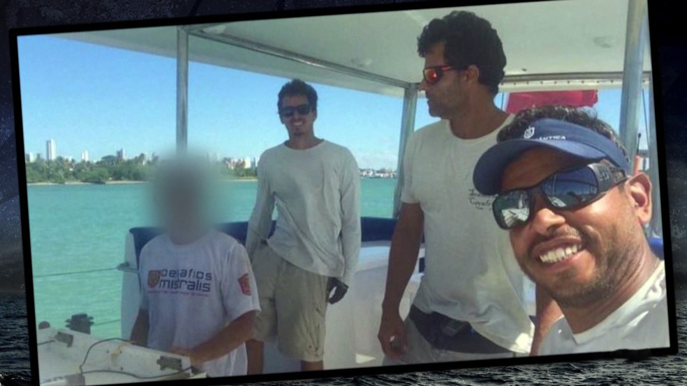 Velejadores foram presos com uma tonelada de cocaÃ­na em um barco (Foto: ReproduÃ§Ã£o/FantÃ¡stico)