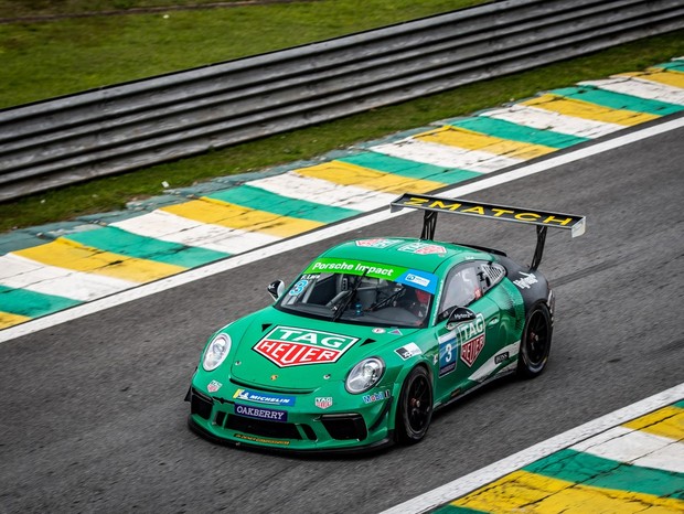 A terceira etapa da Porsche Cup Brasil ocorreu entre os dias 17 e 18, no autódromo de Interlagos (Foto: José Mario Dias/Divulgação)