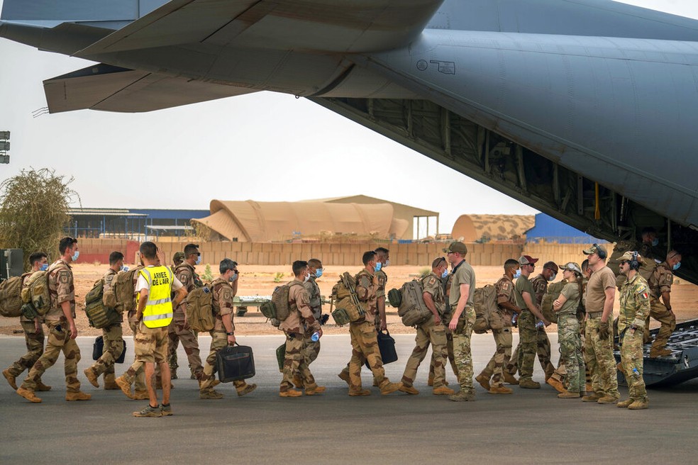 Tropas francesas em Mali, no norte da África, em junho de 2021.  — Foto: Jerome Delay/ AP